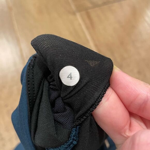 Lululemon Energy Bra - Picture 5 of 5